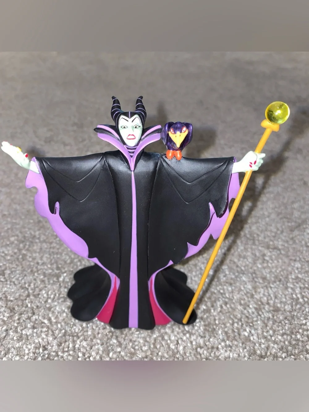 Hallmark Keepsake Sleeping Beauty’s Maleficent Unforgettable Villains Ornament